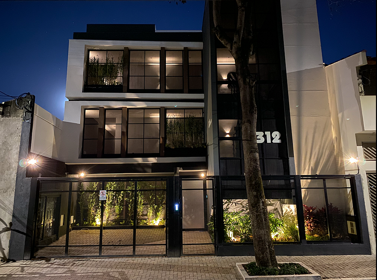 Flat p/ morar perto do metrô c/ cozinha e varanda - Studio 0