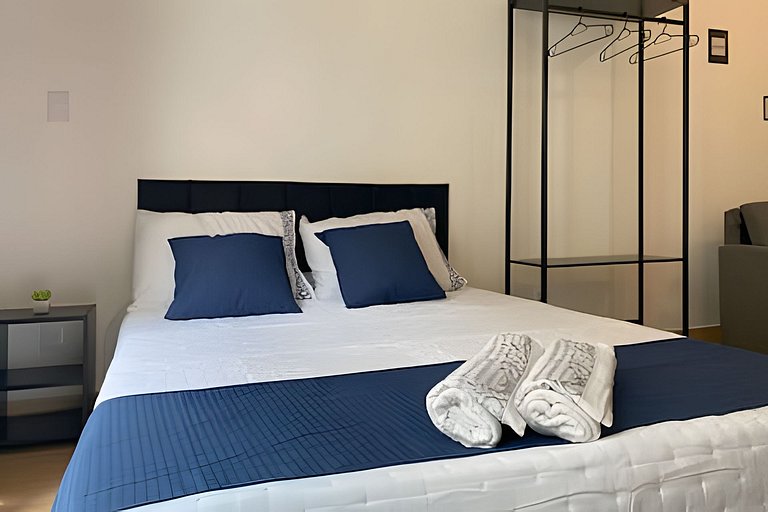 Flat p/ morar perto do metrô c/ cozinha e varanda - Studio 0