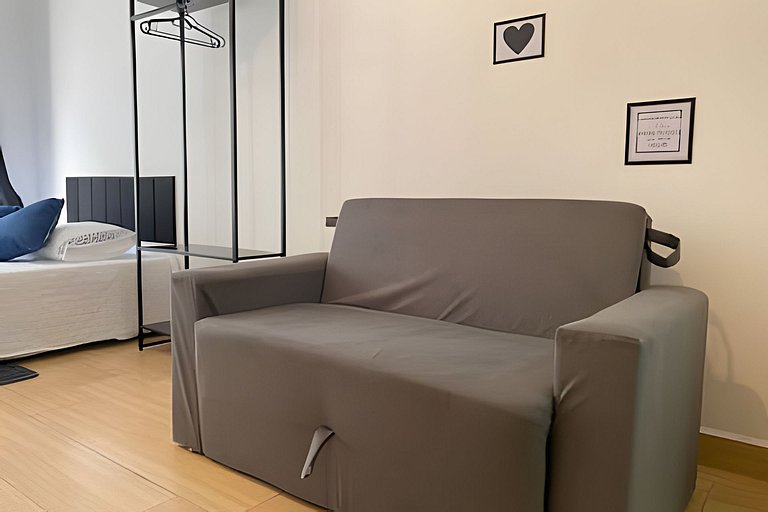 Flat p/ morar perto do metrô c/ cozinha e varanda - Studio 0